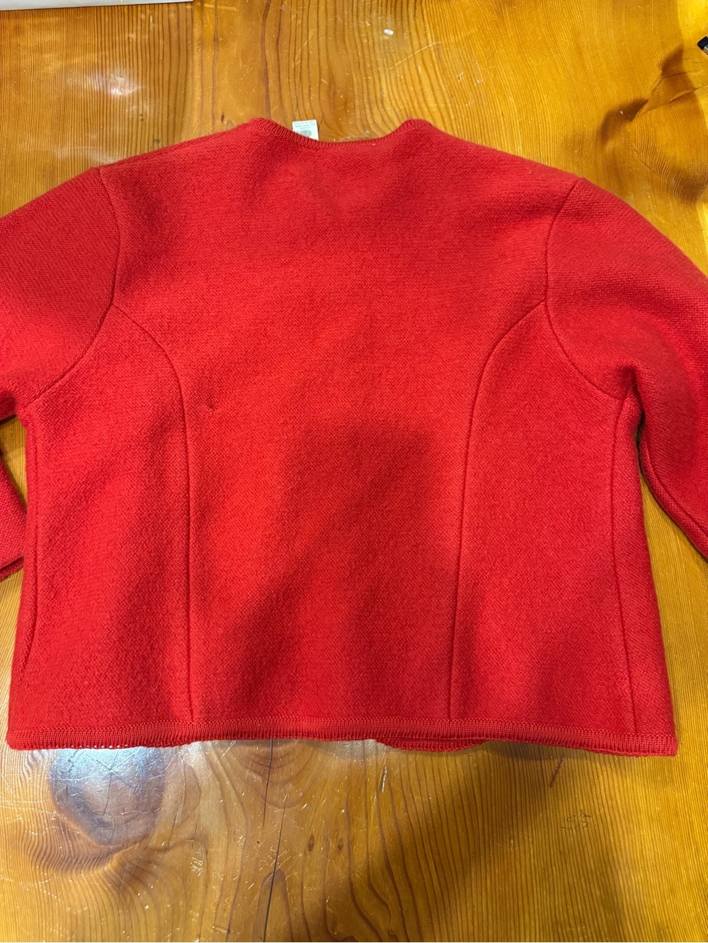 100% Wool Red Women's Button-Front Cardigan - Picture 4 of 10